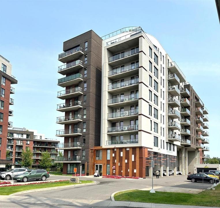 8  Av. Donegani, Pointe-Claire, Quebec H9R 0E8, Kanada