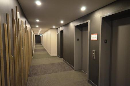 8  Av. Donegani, Pointe-Claire, Quebec H9R 0E8, Kanada