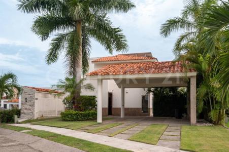 CIRCUITO LOS MANGOS 101,, Bahía De Banderas, Nayarit 63732, Messico