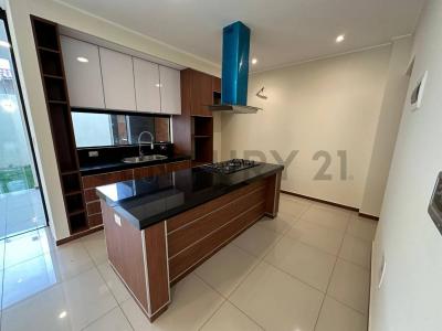 8vo y 9no anillo entre beni y alemana , Norte, Santa Cruz 00001, Боливия