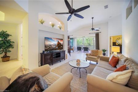 6641 Alden Woods CIR 201, NAPLES, Florida 34113