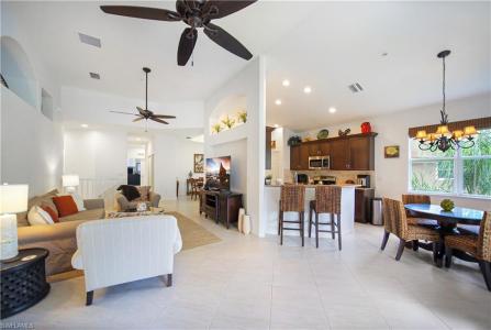 6641 Alden Woods CIR 201, NAPLES, Florida 34113