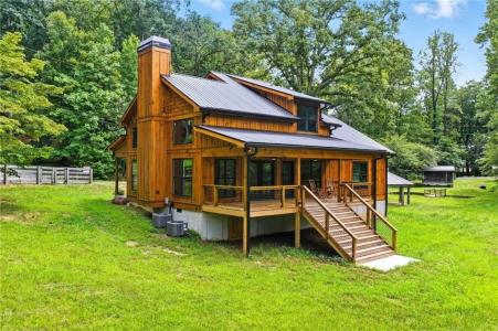 579 Twin Mountain Lake Circle, Talking Rock, Georgia 30175