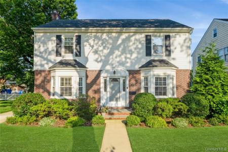 47 Orchid Street, Floral Park, NY 11001, USA