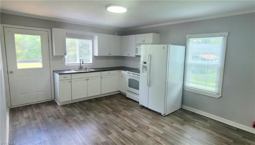 1233 Front Street, Eden, North Carolina 27288