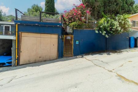 3033 Future Place, Los Angeles, California 90065, USA