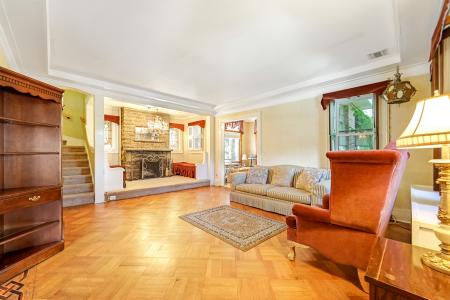 570 Winterburn Grove, Cliffside Park, New Jersey 07010, Stati Uniti