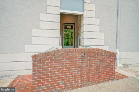 101 E Main St, Moorestown, New Jersey 08057, Stati Uniti