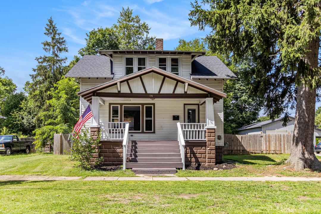 16 Maple Street, Bangor, מישיגן 49013, ארצות הברית של אמריקה 