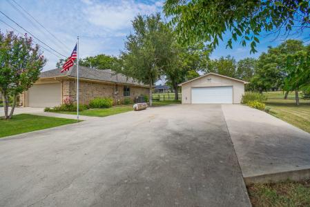 642 Half Moon Way, Runaway Bay, Texas 76426