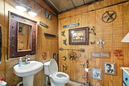 100 SE 5th Street, Cross Plains, Texas 76443, Estados Unidos