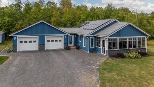 19 WIGHT BIRCH CRESCENT, Lower Montague, Prince Edward Island C0A 1R0, Canada