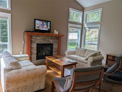 4498 SQUILAX ANGLEMONT ROAD, Scotch Creek, 不列颠哥伦比亚省 V0E 1M5, 加拿大