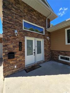 605 ELGIN STREET, Weyburn, ססקצ'ואן S4H 0B9, קנדה