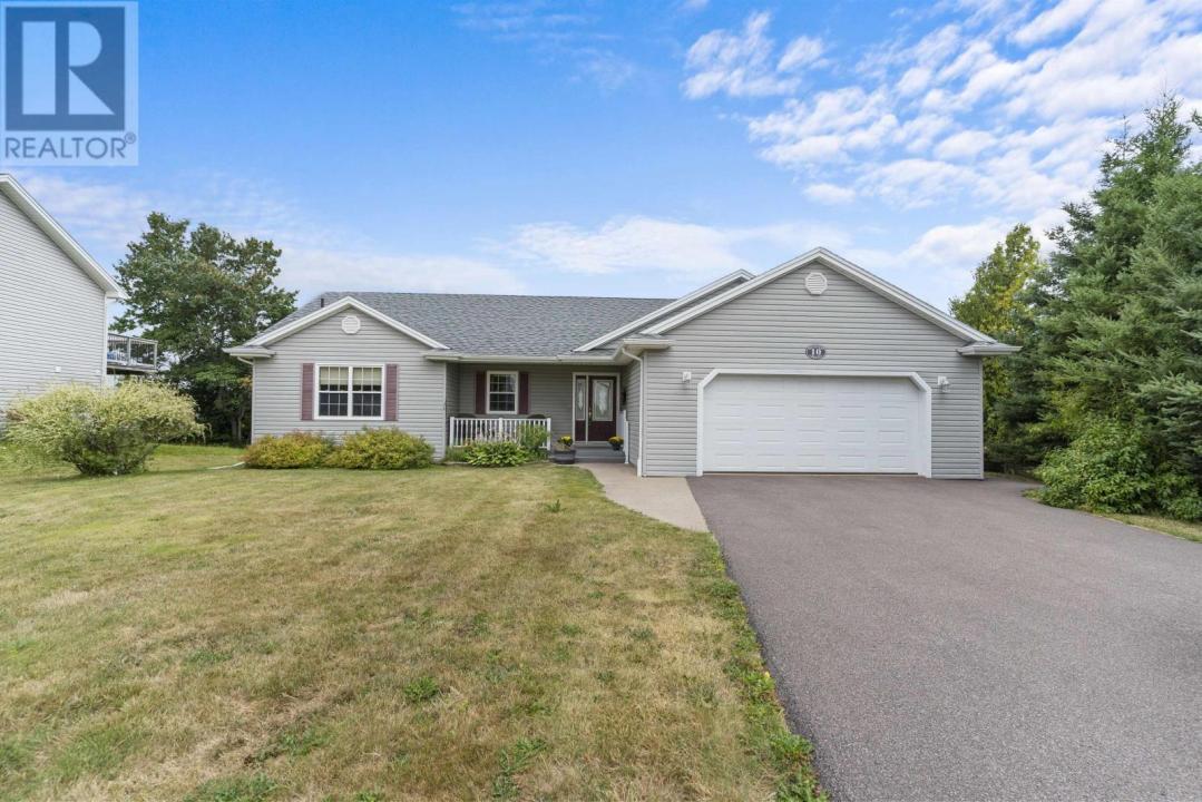 10 SOUTHWAY CRESCENT, Charlottetown, אי הנסיך אדוארד C1E 2K4, קנדה