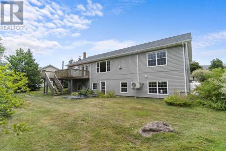 10 SOUTHWAY CRESCENT, Charlottetown, אי הנסיך אדוארד C1E 2K4, קנדה