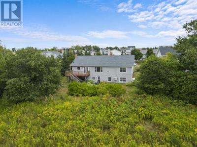 10 SOUTHWAY CRESCENT, Charlottetown, אי הנסיך אדוארד C1E 2K4, קנדה