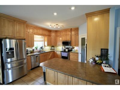 SW 28 54 11 W4, Rural Two Hills County, Alberta T0B 4K0, Canada