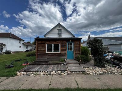 120 DUFFERIN STREET, Carberry, Manitoba R0K 0H0, Canada