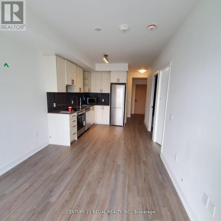 50 GEORGE BUTCHART DRIVE, Toronto (downsview-roding-cfb), オンタリオ M3K 0C9, カナダ