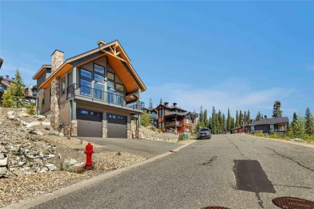 345 FEATHERTOP WAY, Big White, Colúmbia Britânica V1P 1P3, Canadá