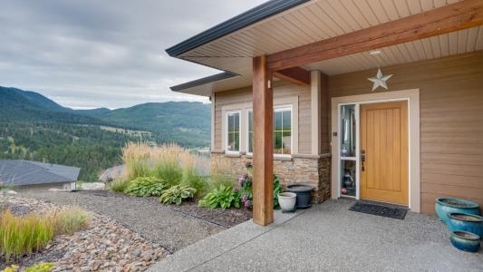 1404 COPPER MOUNTAIN COURT, Vernon, Britisch-Kolumbien V1B 4E2, Kanada