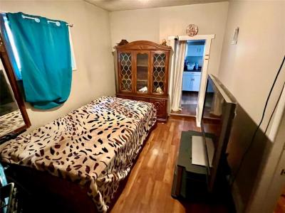 673 TORONTO STREET, Winnipeg, Manitoba R3E 1Z4, CANADÁ