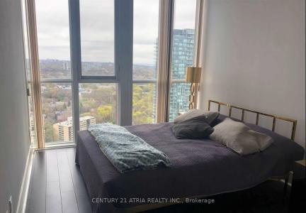 32 DAVENPORT ROAD, Toronto, Ontario M5R 0B5, CANADÁ