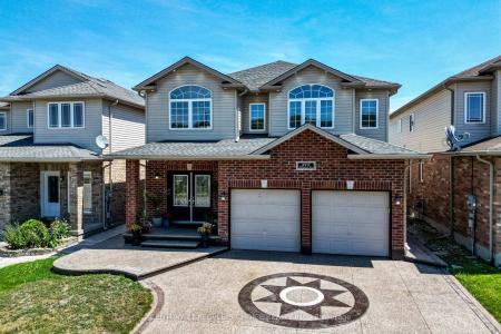 946 PEBBLECREEK COURT N, Kitchener, Ontario N2A 0C5, Kanada