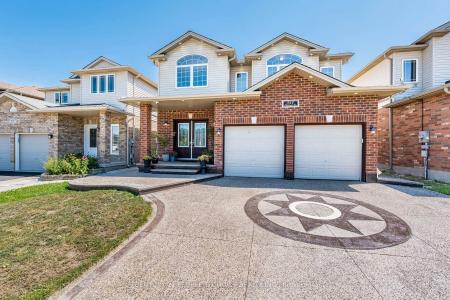 946 PEBBLECREEK COURT N, Kitchener, Ontario N2A 0C5, Kanada