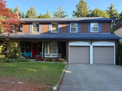94 HIGHLAND CRESCENT, Toronto, Ontario M2L 1H1, Canada