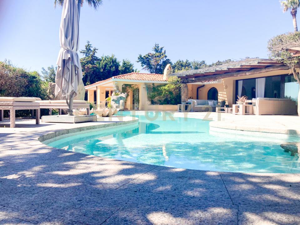 Arzachena, Sardegna 07021, Italy