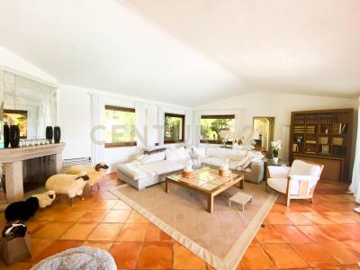 Arzachena, Sardegna 07021, Italy