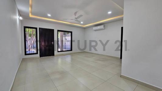 Pérez Uribe c/ 12 de Junio 526, Fernando De La Mora, 中央 00001, 巴拉圭