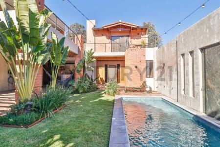 Union Casi Madres Paraguayas , San Lorenzo, Central 00001, Paraguay