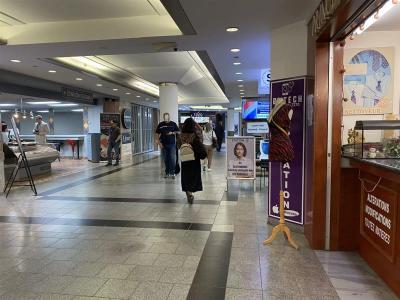 733 Rue Cathcart, Montréal (Ville-Marie), Quebec H3B 1M6, Canada