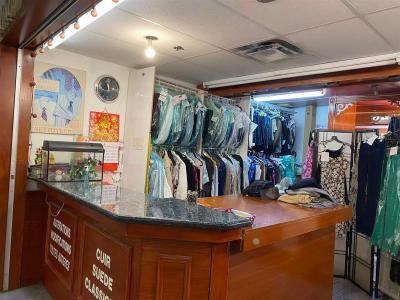 733 Rue Cathcart, Montréal (Ville-Marie), Quebec H3B 1M6, Canada