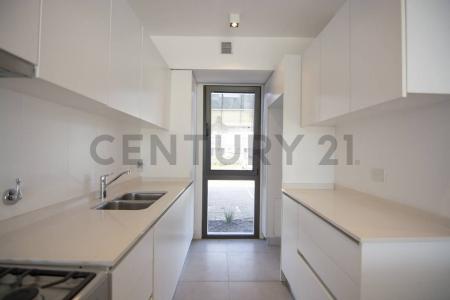 Oliden Joven , Pilar, GBA Norte 1669, Argentina