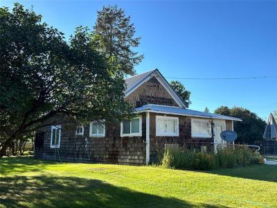 310 Garber Street, Plains, Montana 59859