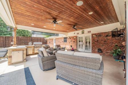 833 W. Cheryl Ave, Hurst, Texas 76053, États-Unis