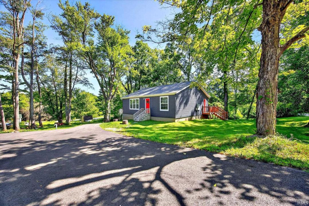 1645 E Lena Avenue, Bloomington, 印第安納州 47401, 美國