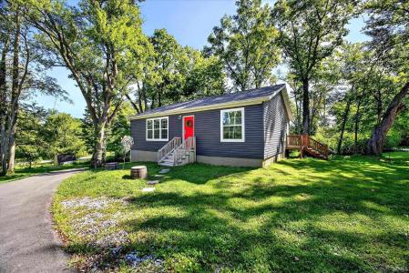 1645 E Lena Avenue, Bloomington, 印第安納州 47401, 美國