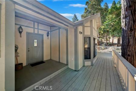 24510 Altdorf Dr, Crestline, California 92325
