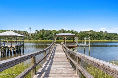 604 E Yacht Drive, Oak Island, North Carolina 28465, USA
