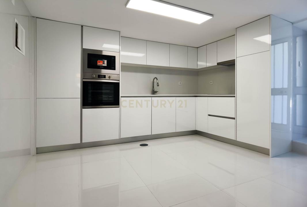 Gondomar, Porto 4510-683, Portugal