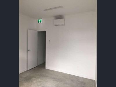 4/31 Ellemsea Circuit, Lonsdale, SA 5160, Australia