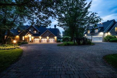 58  Imp. de l'Île, Roxton Pond, Quebec J0E 1Z0, Canada