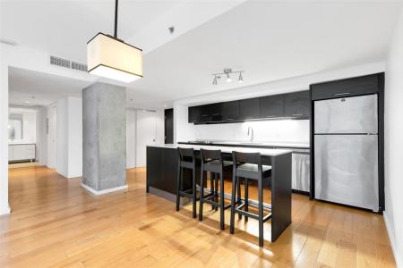 350  Boul. De Maisonneuve O., Montréal (Ville-Marie), Quebec H3A 0B4, Canada