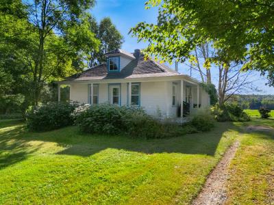 191Z  Ch. Mooney, Quebec J0B 2B0, Canada