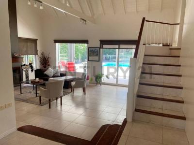 Boulevard Saint Thomas , Esteban Echeverría, GBA Sur 00001, 阿根廷